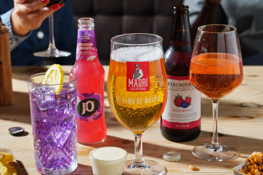 cookhouse_and_pub_aw25_drinks_group