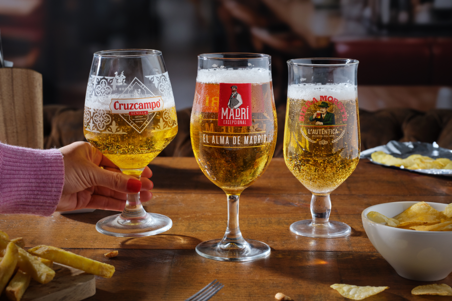 cookhouse_and_pub_aw25_drinks_beer_3x2